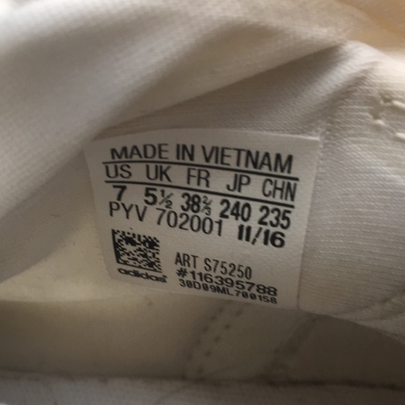 Adidas ladies white Tubular running shoe - Picture 6 of 9